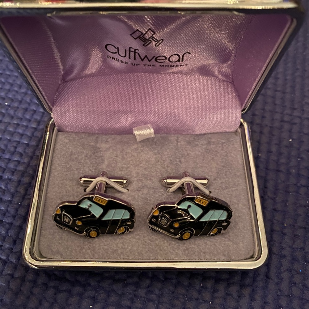 Black and Silver Taxi Cufflinks - cuff wear